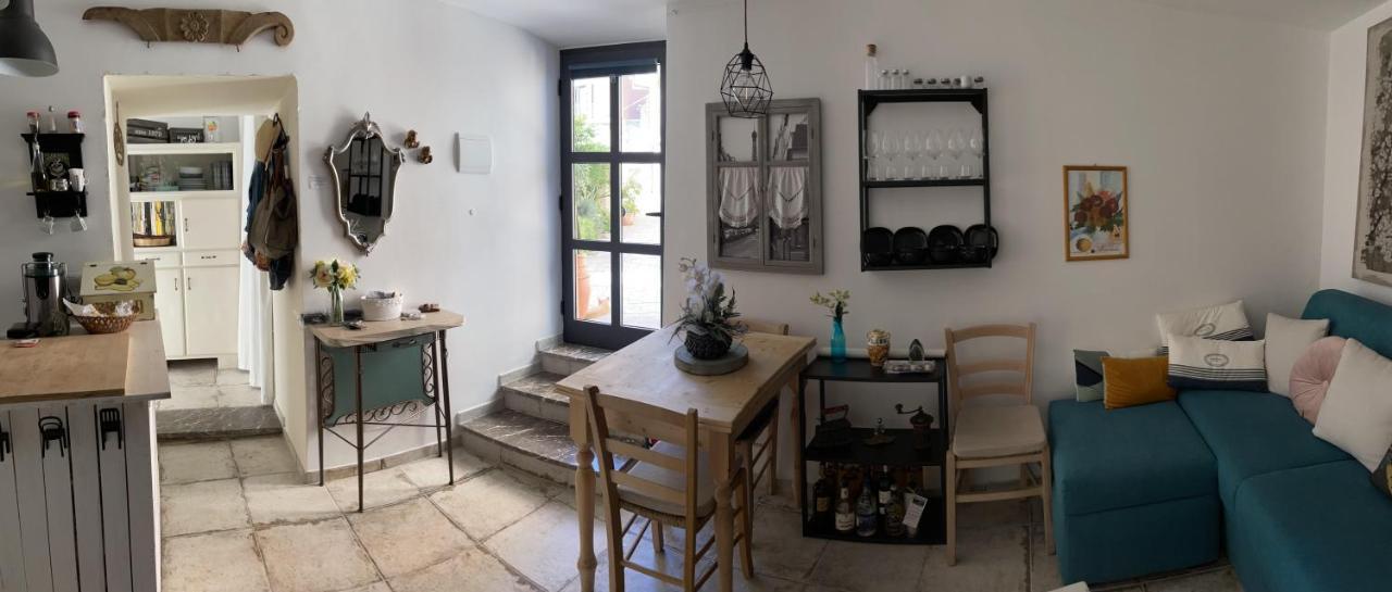 The Secret Garden Villa Forza dʼAgro Екстериор снимка
