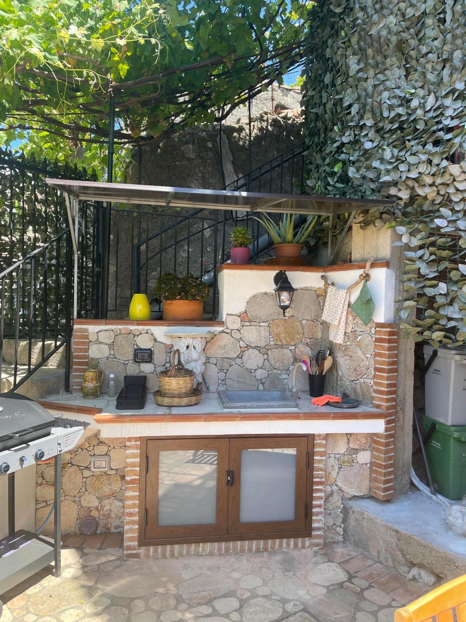 The Secret Garden Villa Forza dʼAgro Екстериор снимка